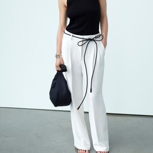 Aritzia “The Effortless Pant” in Light Birch